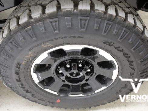 New 2026 Ford F250 Lariat w/ Tremor Off-Road Package AWD/4WD image 31