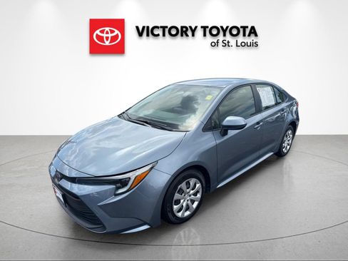 Used 2025 Toyota Corolla LE FWD image 7