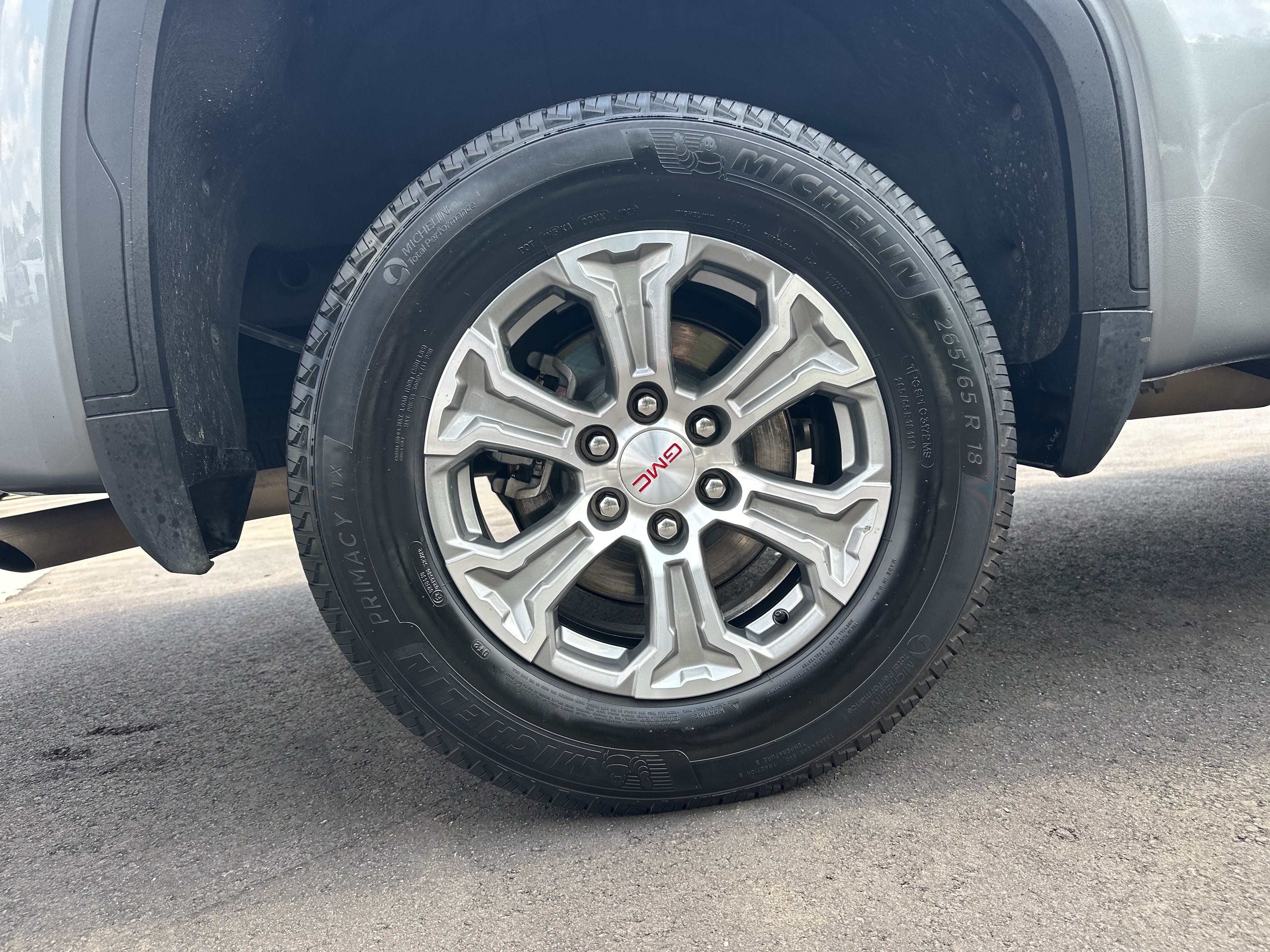 Used 2025 GMC Sierra 1500 SLT AWD/4WD image 18