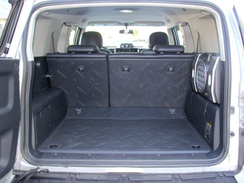 Used 2007 Toyota FJ Cruiser 4WD image 22