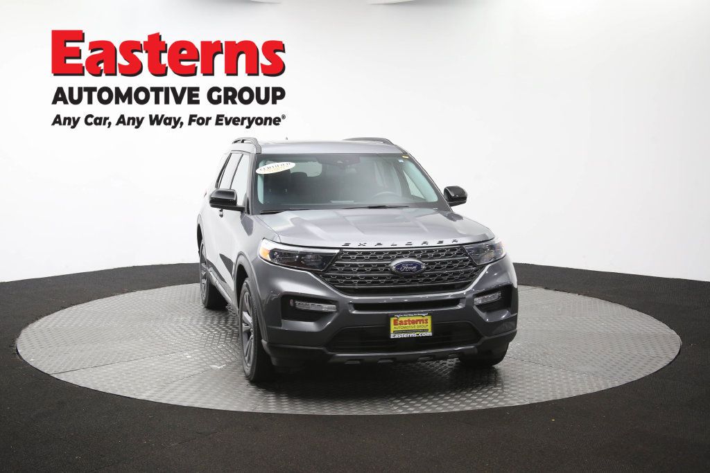 Used 2022 Ford Explorer XLT w/ Equipment Group 202A AWD/4WD image 56