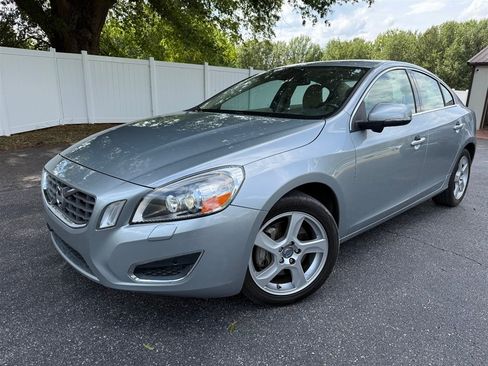 Used 2013 Volvo S60 T5 FWD image 1