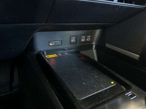 Used 2025 Toyota Camry LE FWD image 26