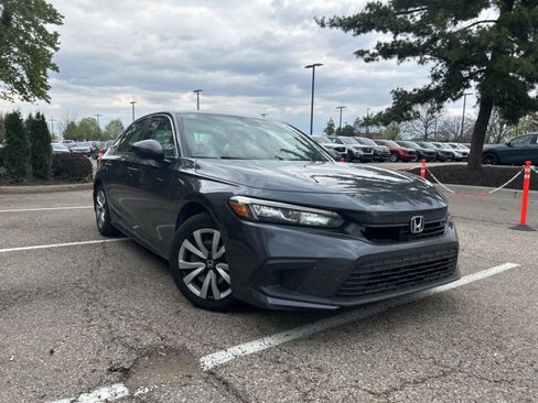 Used 2023 Honda Civic LX image 8