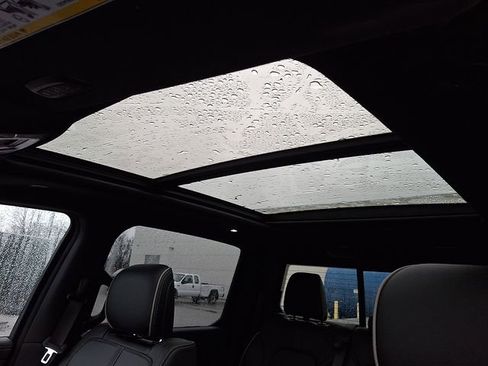 Used 2023 RAM 1500 Limited w/ Night Edition image 17