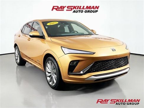 Used 2025 Buick Envista Avenir image 1