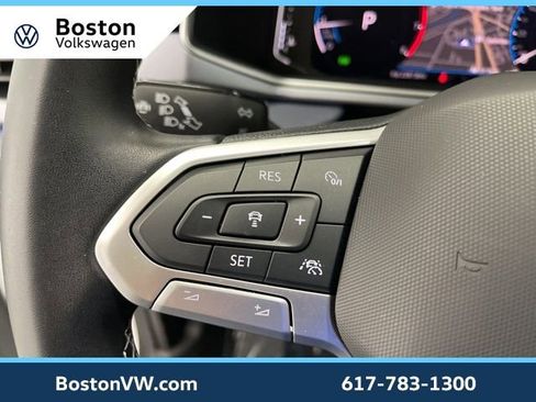 Used 2025 Volkswagen Taos SEL w/ Black Wheel Plus Package image 11