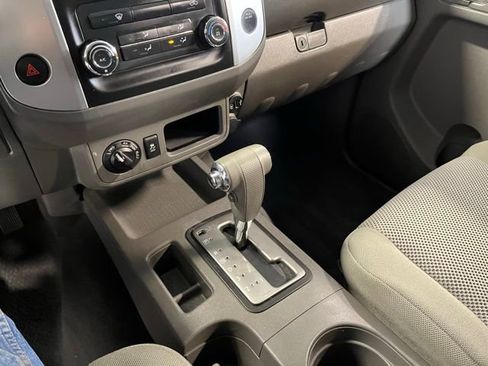 Used 2019 Nissan Frontier SV AWD/4WD image 29