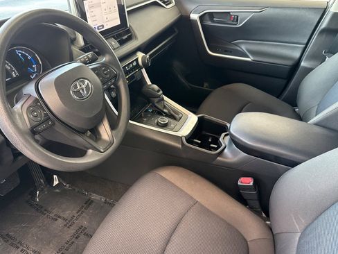 Certified 2024 Toyota RAV4 LE AWD/4WD image 12