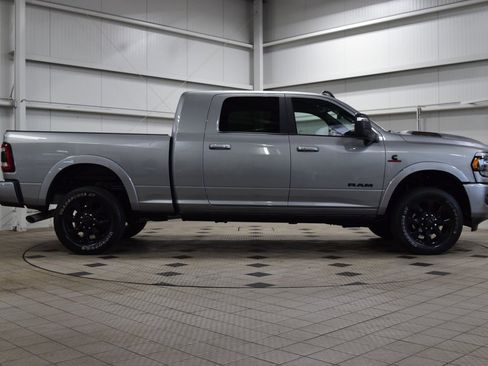 Used 2023 RAM 2500 Limited image 9