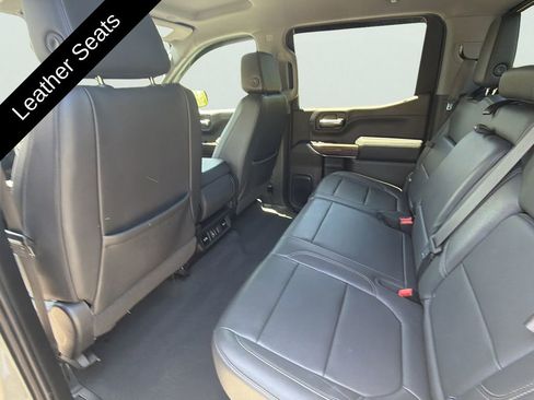 Used 2021 Chevrolet Silverado 1500 LT w/ Z71 Off-Road Package AWD/4WD image 32