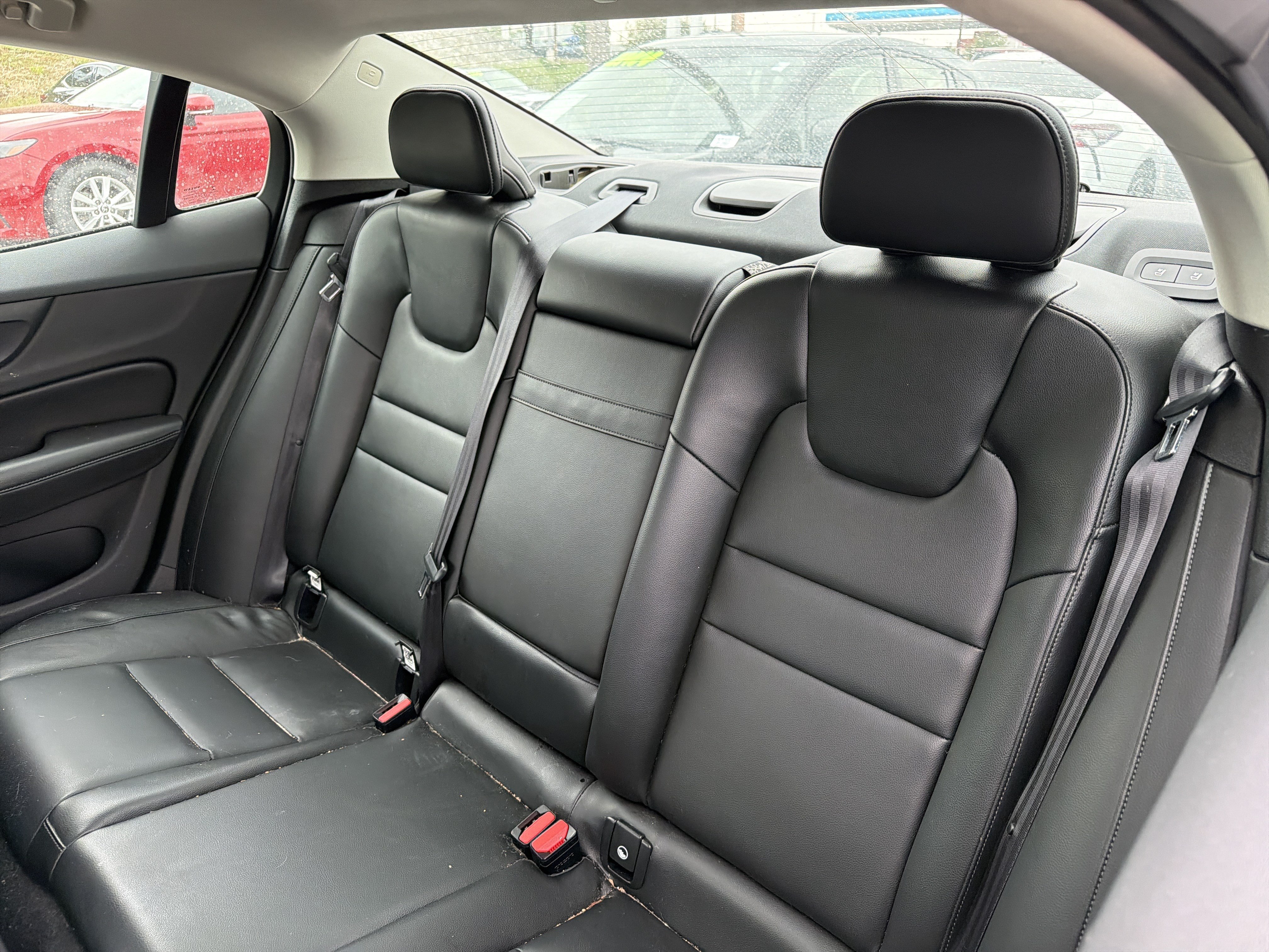 Used 2019 Volvo S60 T5 Momentum w/ Premium Package FWD image 11