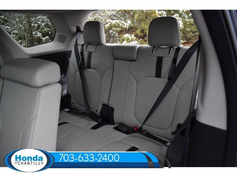 New 2026 Honda Pilot Touring image 32