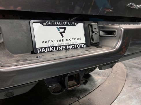 Used 2024 RAM 2500 Laramie w/ Towing Technology Group image 26