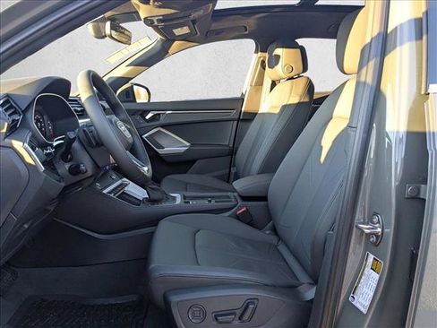 New 2025 Audi Q3 2.0T Premium image 4