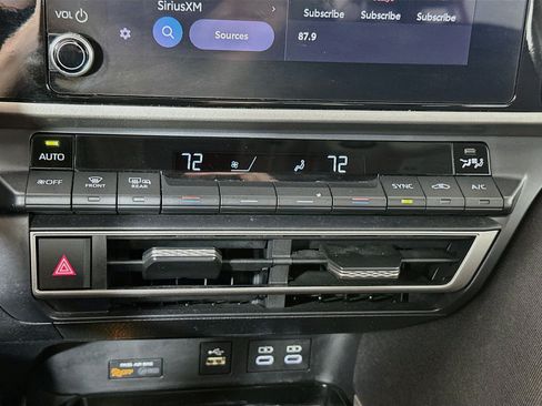 Used 2025 Toyota Camry LE FWD image 15