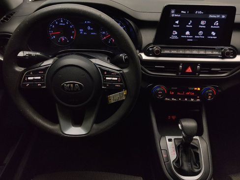 Used 2019 Kia Forte LXS FWD image 22