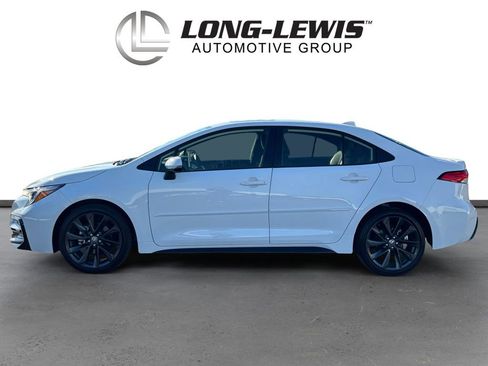 Used 2025 Toyota Corolla Hybrid Sedan image 2