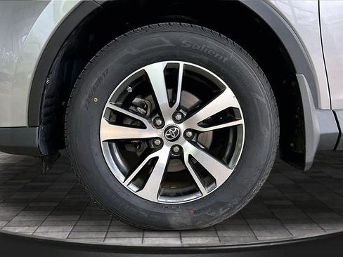 Used 2017 Toyota RAV4 XLE image 31