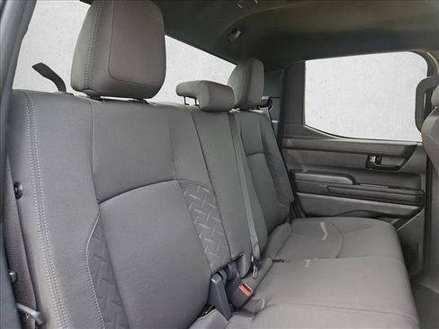 Used 2025 Toyota Tacoma SR5 AWD/4WD image 19