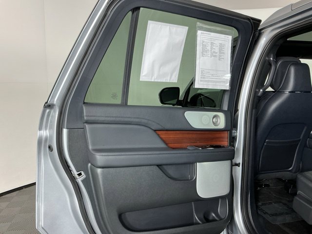 Used 2023 Lincoln Navigator L Reserve w/ Equipment Group 201A AWD/4WD image 29