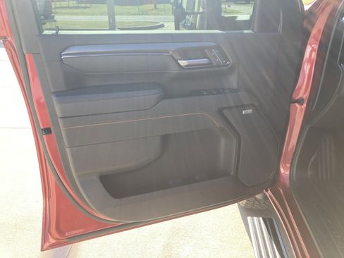 Used 2025 GMC Sierra 2500 AT4 w/ AT4 Premium Plus Package image 14