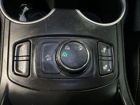 Used 2019 GMC Terrain SLE w/ Driver Convenience Package AWD/4WD image 32