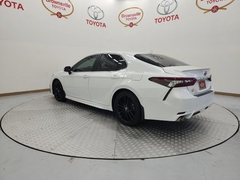 Used 2022 Toyota Camry XSE image 3