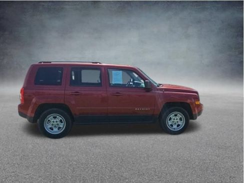 Used 2015 Jeep Patriot Sport w/ Power Value Group FWD image 9
