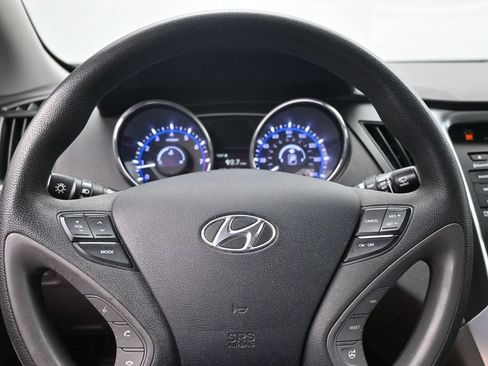 Used 2014 Hyundai Sonata GLS w/ Popular Equipment Group 2 FWD image 10
