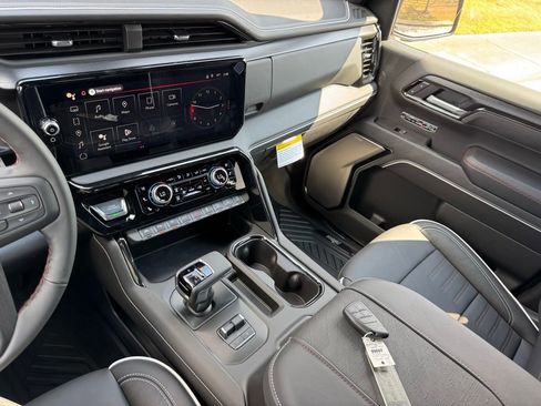 New 2026 GMC Sierra 1500 AT4X w/ AT4X AEV Edition image 30
