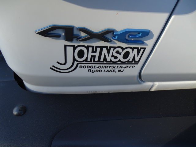 Certified 2024 Jeep Wrangler Unlimited Rubicon 4xe AWD/4WD image 30