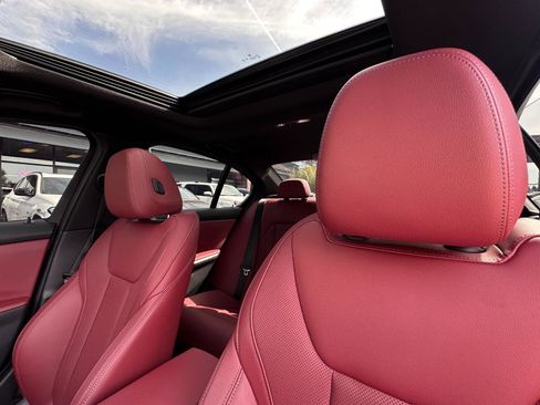 Used 2023 BMW 330i Sedan w/ M Sport Package image 19