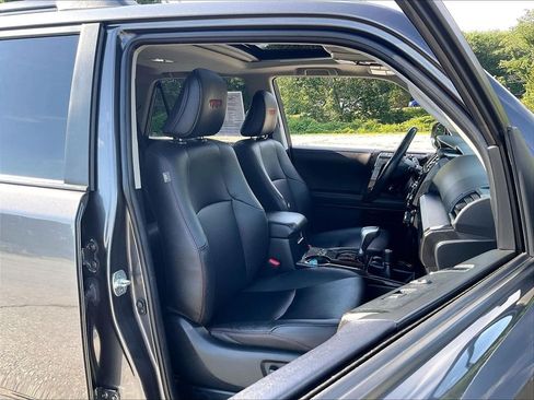 Used 2023 Toyota 4Runner TRD Off-Road Premium w/ Off Road Premium Plus Package AWD/4WD image 11