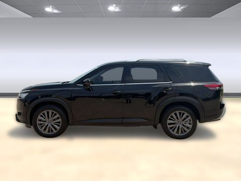 Used 2023 Nissan Pathfinder SL w/ SL Premium Package AWD/4WD image 2