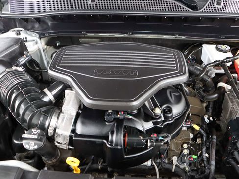 Used 2020 Chevrolet Blazer RS image 32