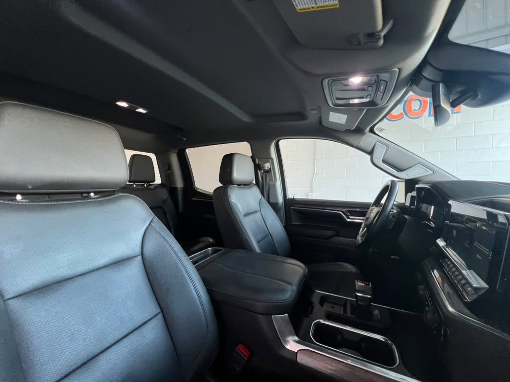 Used 2024 Chevrolet Silverado 1500 LTZ w/ Z71 Off-Road Package AWD/4WD image 17