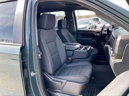 Used 2025 Chevrolet Silverado 1500 LT AWD/4WD image 10