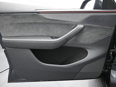Used 2026 Tesla Model Y 2WD image 12