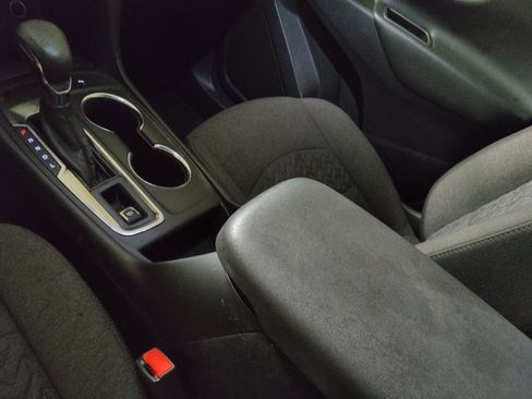 Used 2023 Chevrolet Equinox LT image 26