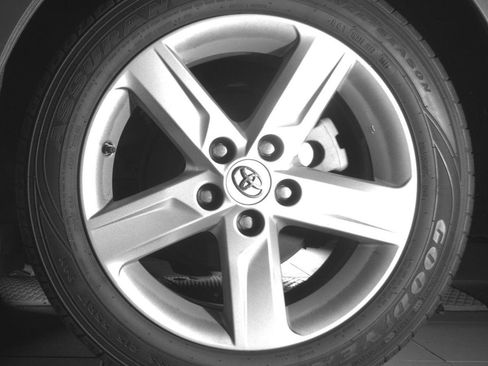 Used 2014 Toyota Camry SE w/ Fleet Convenience Package image 13