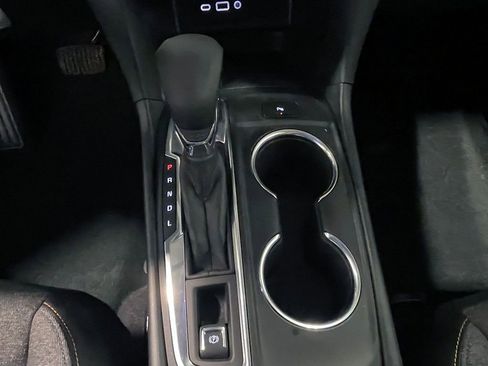 Used 2024 Chevrolet Equinox LT AWD/4WD image 34