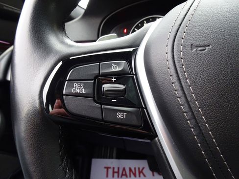 Used 2019 BMW 530e xDrive w/ Convenience Package image 22