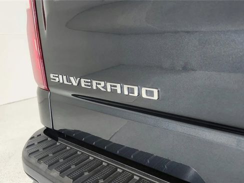 Used 2019 Chevrolet Silverado 1500 Custom w/ Custom Value Package AWD/4WD image 46