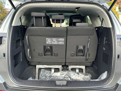 New 2026 Kia Carnival SX Prestige FWD image 6