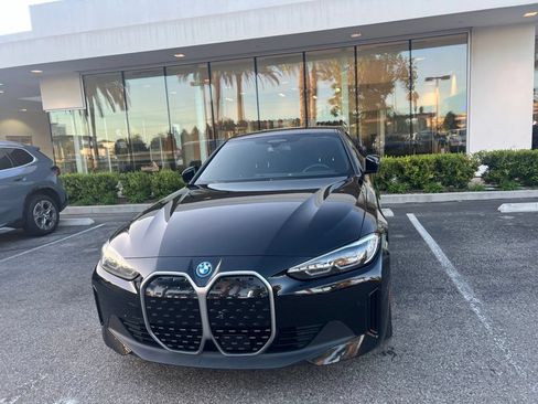 Used 2024 BMW i4 eDrive40 w/ Premium Package RWD image 2
