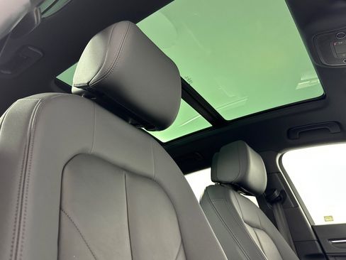 Used 2022 Audi Q3 2.0T Premium Plus image 16