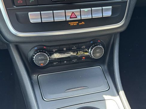 Used 2018 Mercedes-Benz CLA 250 image 19