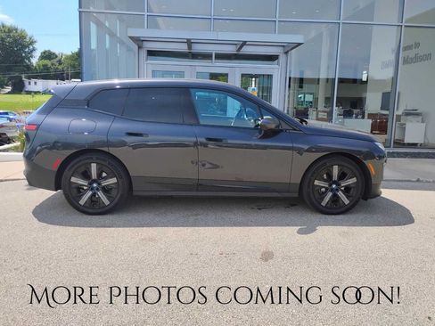 Used 2024 BMW iX xDrive50 w/ Premium Package AWD/4WD image 2