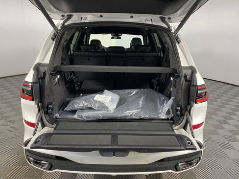 New 2026 BMW X7 xDrive40i image 28
